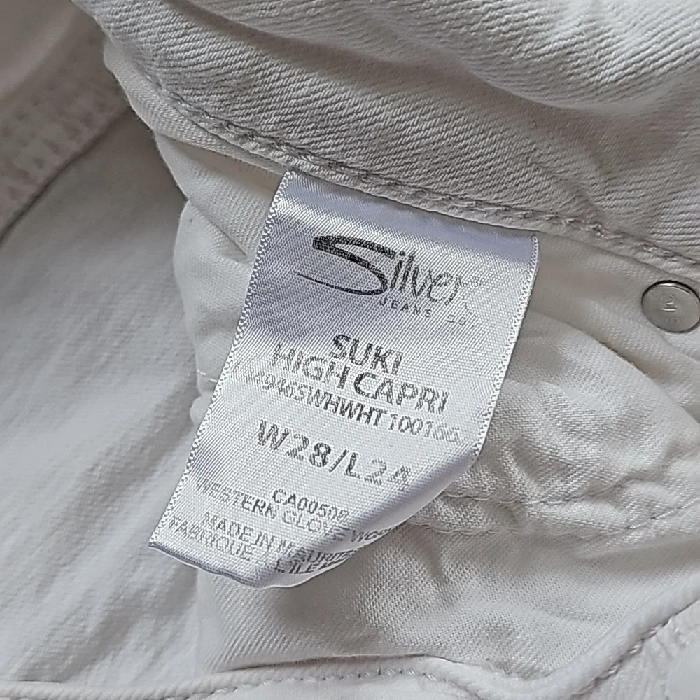 Silver Jeans - Suki Capri - Picture 4 of 6